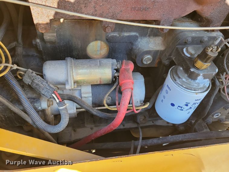 image for item MO9620 1998 Vermeer V-5800  trencher