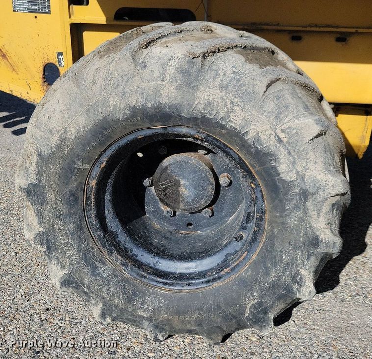 image for item MO9620 1998 Vermeer V-5800  trencher