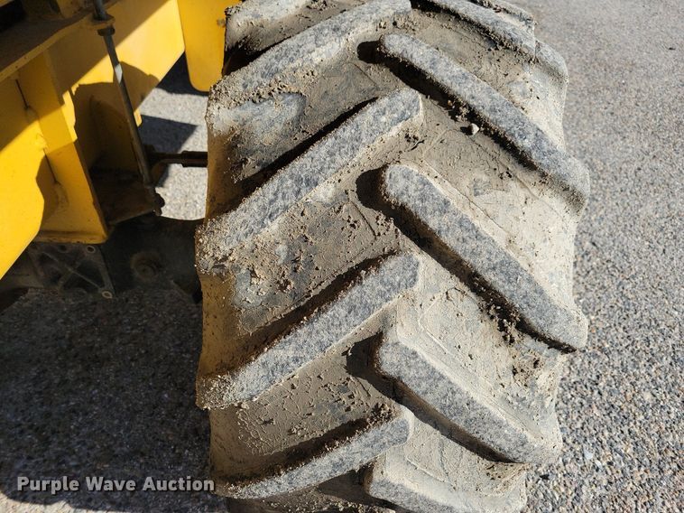 image for item MO9620 1998 Vermeer V-5800  trencher