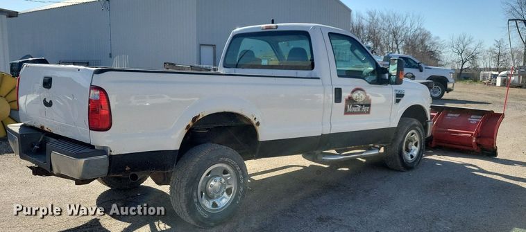 image for item MO9621 2009 Ford F250 Super Duty XLT  pickup truck