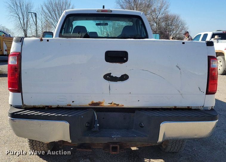 image for item MO9621 2009 Ford F250 Super Duty XLT  pickup truck