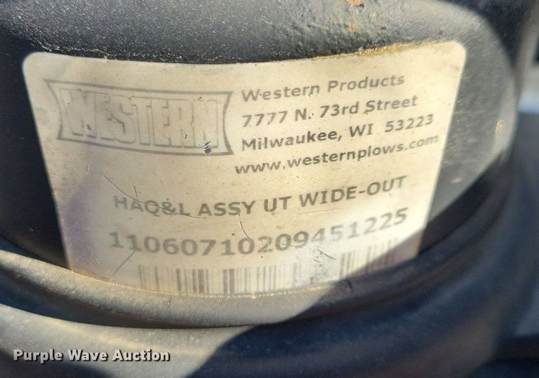 image for item MO9621 2009 Ford F250 Super Duty XLT  pickup truck