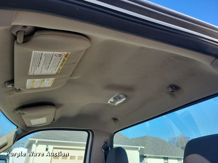 image for item MO9621 2009 Ford F250 Super Duty XLT  pickup truck