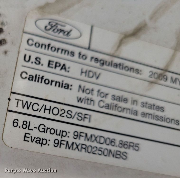 image for item MO9621 2009 Ford F250 Super Duty XLT  pickup truck