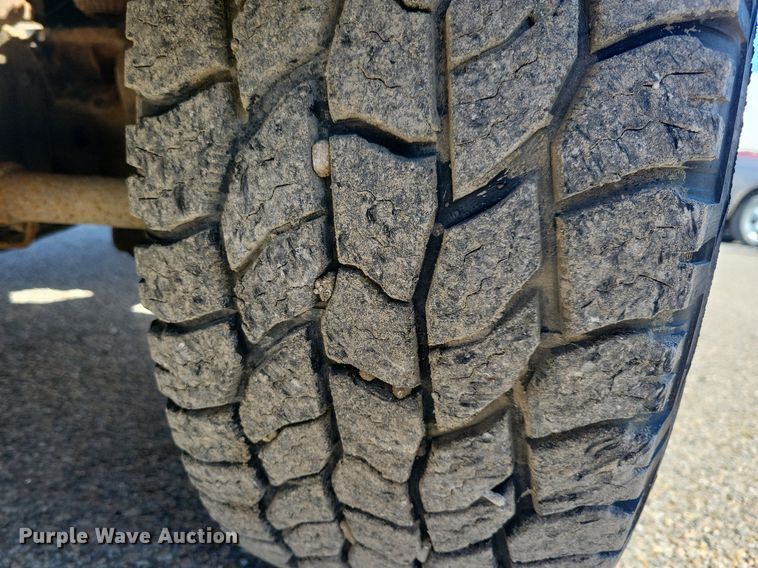 image for item MO9621 2009 Ford F250 Super Duty XLT  pickup truck