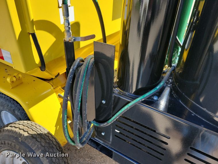 image for item MO9622 2009 Falcon Road Maintenance  Equipment  pot hole patcher