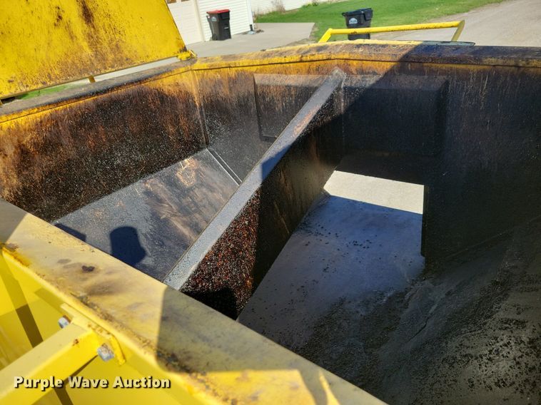 image for item MO9622 2009 Falcon Road Maintenance  Equipment  pot hole patcher