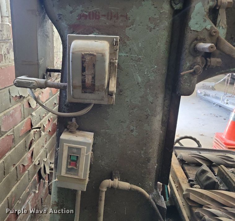 image for item MO9626 Cleereman  drill press