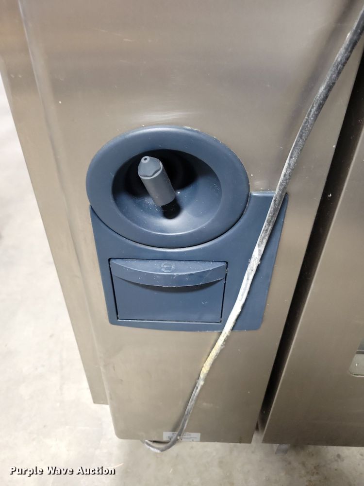 image for item MO9692 Rational SCC 202G  combination oven