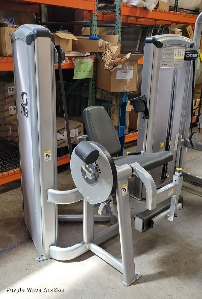 image for item MO9697 Cybex 12051-90  leg extension machine