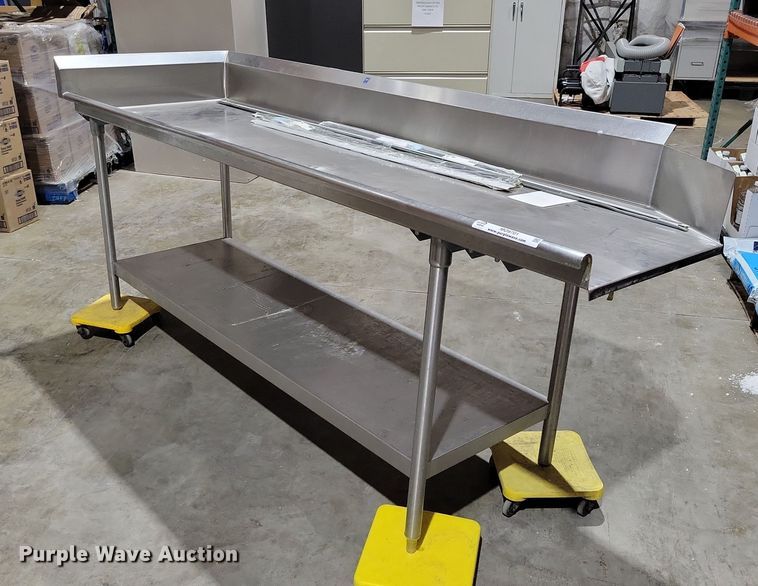 image for item MO9701 Stainless steel table