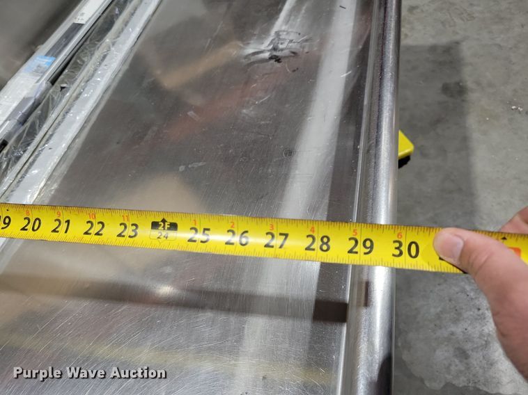 image for item MO9701 Stainless steel table