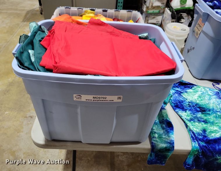 image for item MO9702 Clothing