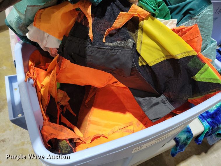 image for item MO9702 Clothing