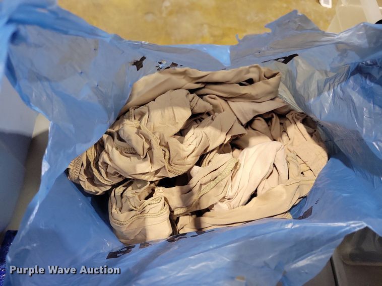 image for item MO9702 Clothing