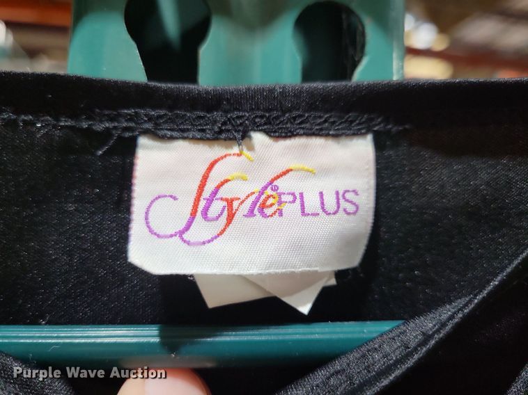 image for item MO9702 Clothing