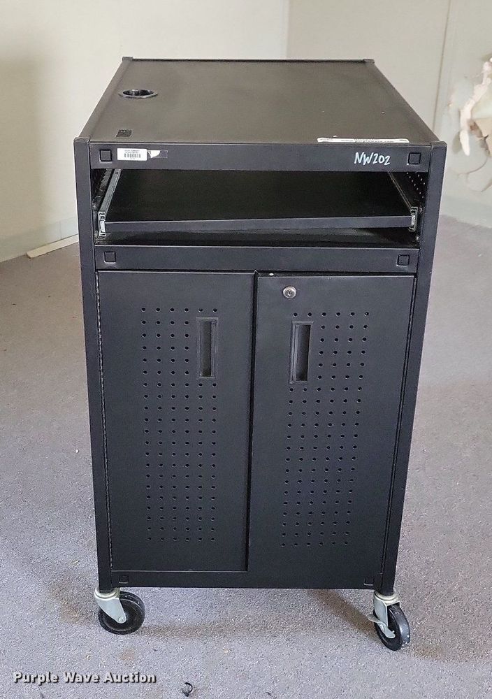 image for item MO9706 Media cart