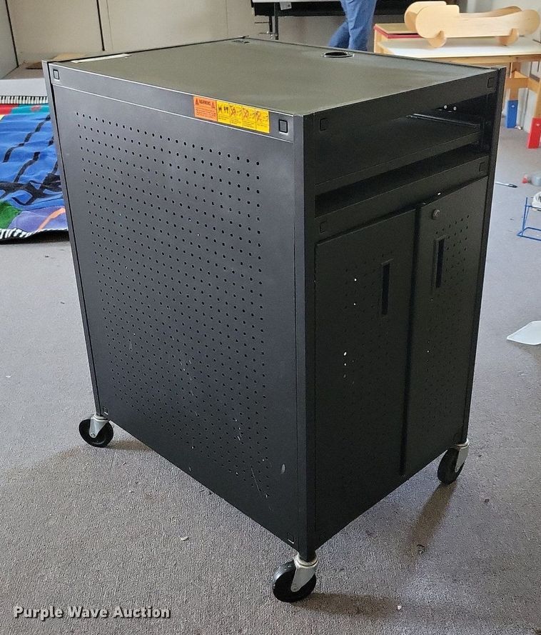 image for item MO9706 Media cart