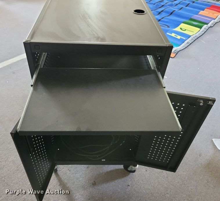 image for item MO9706 Media cart