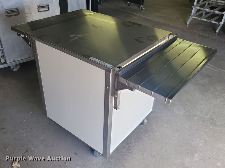 image for item MO9709 Vollrath T-19  serving table