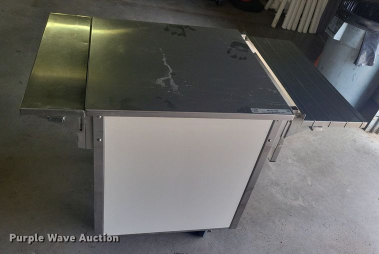 image for item MO9709 Vollrath T-19  serving table