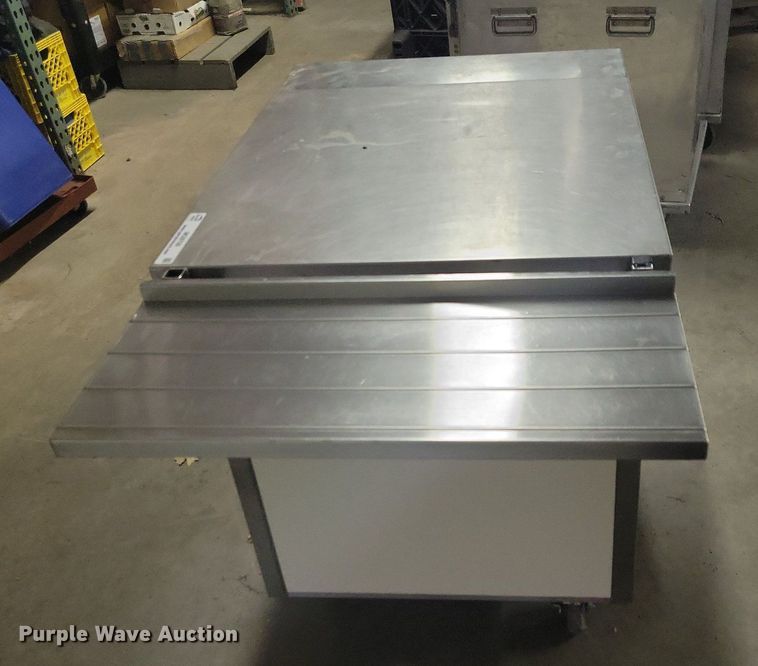 image for item MO9709 Vollrath T-19  serving table