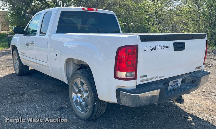image for item MQ9878 2012 GMC Sierra 1500  Ext. Cab pickup truck
