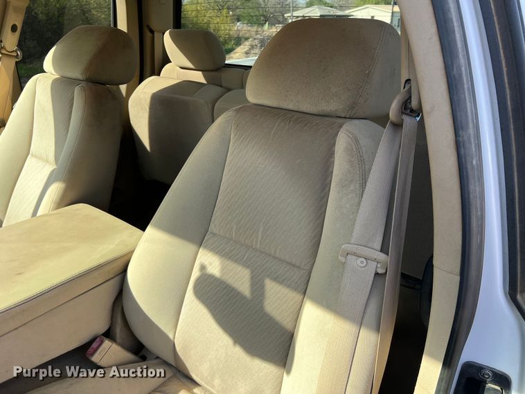 image for item MQ9878 2012 GMC Sierra 1500  Ext. Cab pickup truck