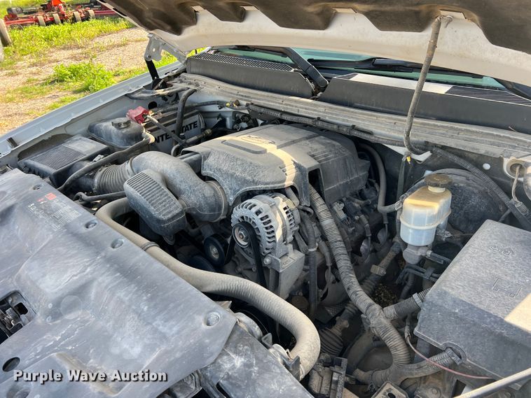 image for item MQ9878 2012 GMC Sierra 1500  Ext. Cab pickup truck