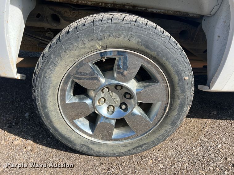 image for item MQ9878 2012 GMC Sierra 1500  Ext. Cab pickup truck