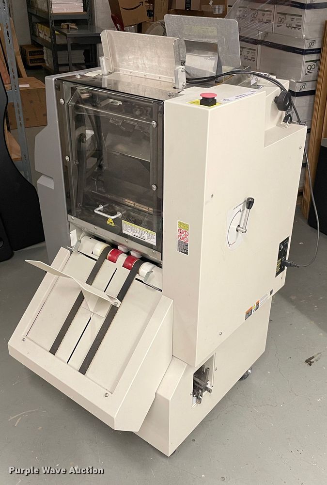 image for item MR9310 GBC AP-2 Ultra  paper binder/punch