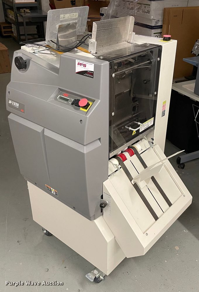 image for item MR9310 GBC AP-2 Ultra  paper binder/punch