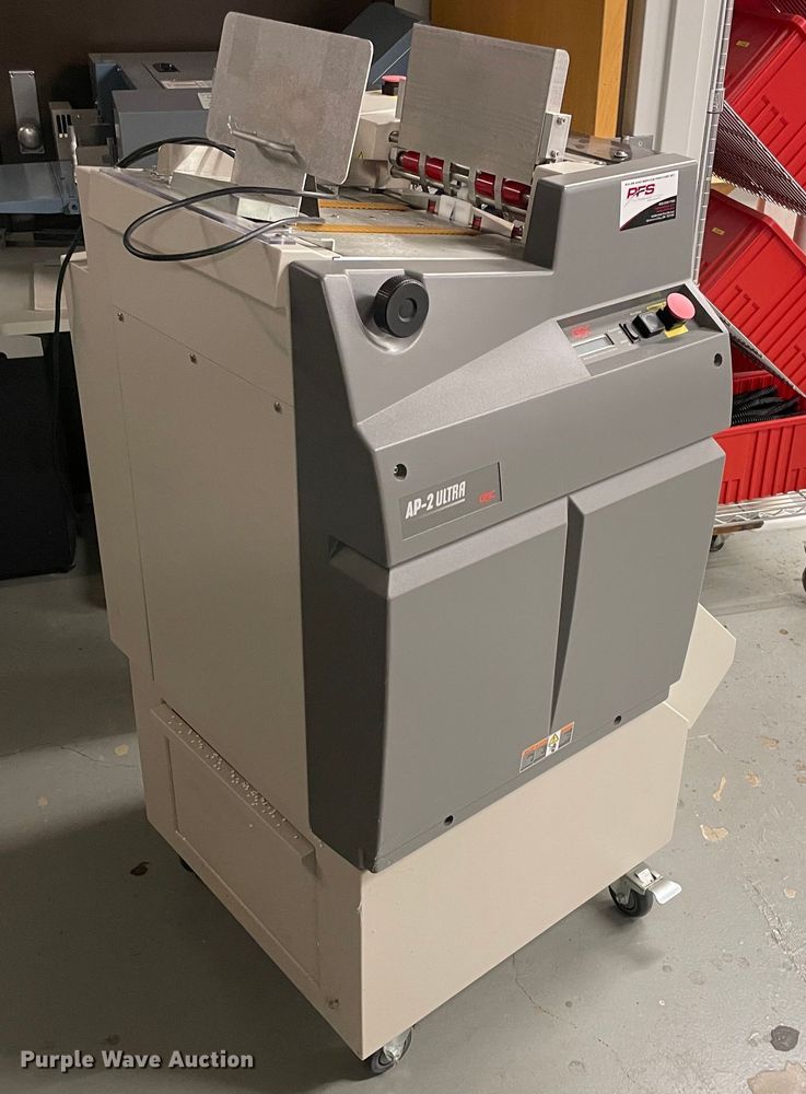 image for item MR9310 GBC AP-2 Ultra  paper binder/punch