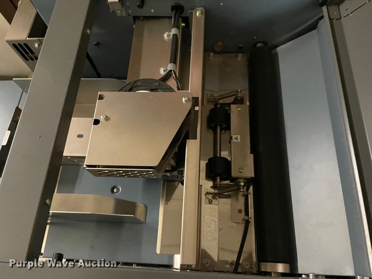 image for item MR9311 Duplo DF-1200  paper folder