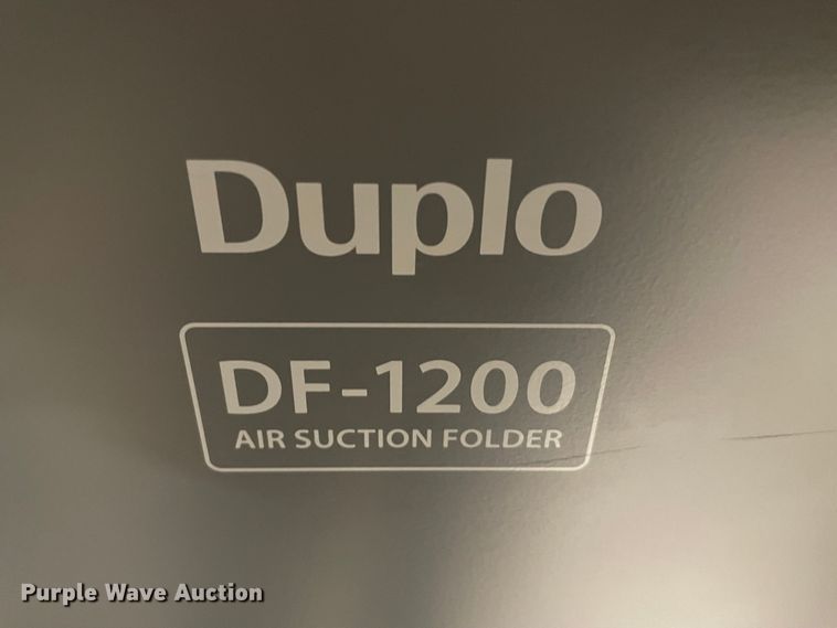 image for item MR9311 Duplo DF-1200  paper folder