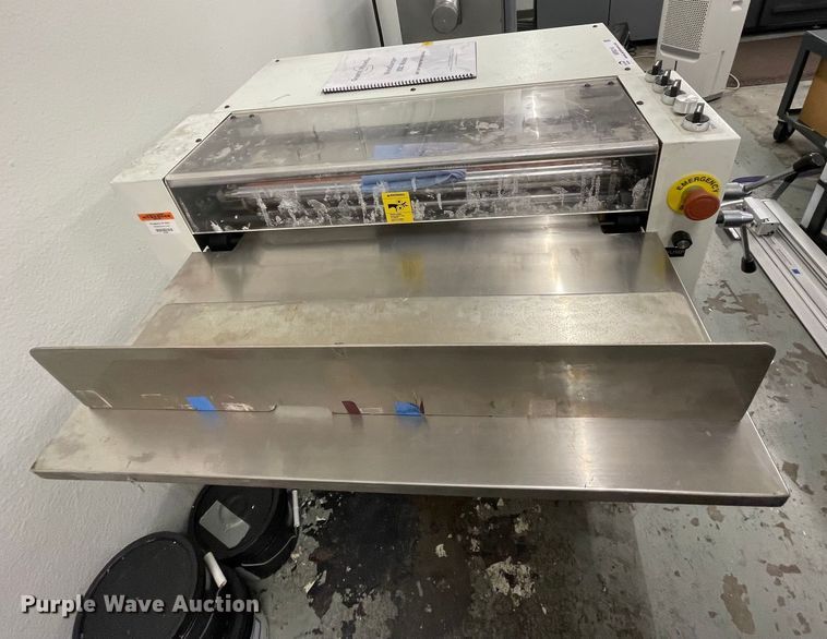 image for item MR9314 Graphic Whizard VividCoater XDC530 Micro  UV coater