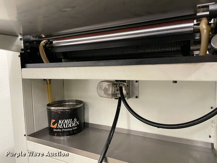 image for item MR9314 Graphic Whizard VividCoater XDC530 Micro  UV coater