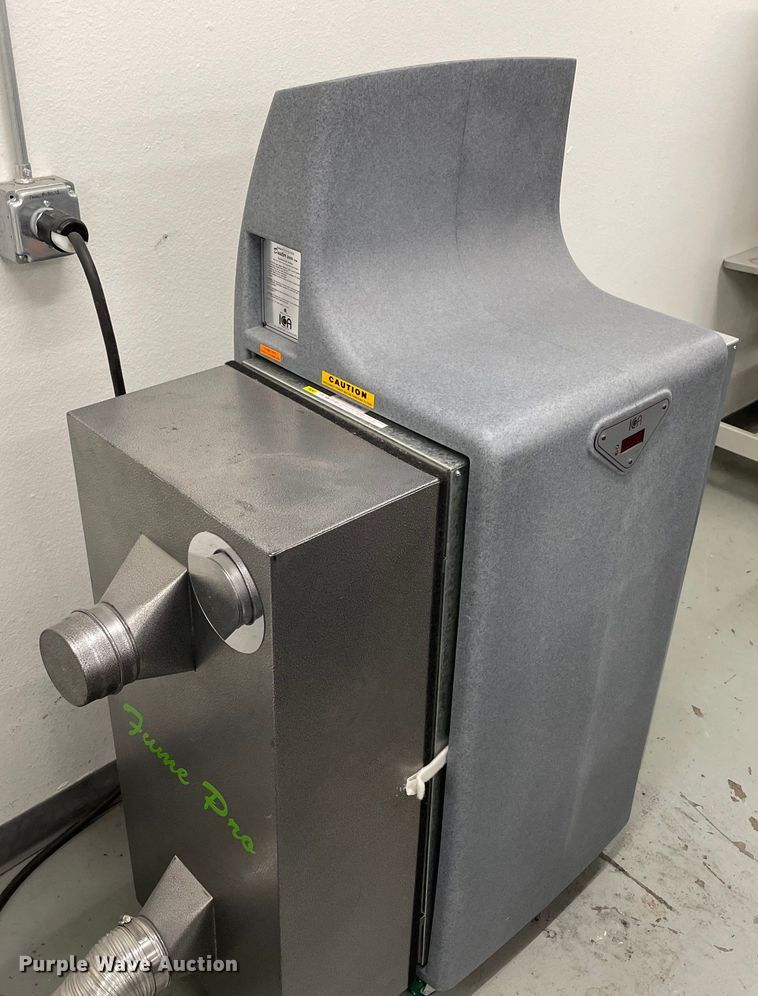 image for item MR9314 Graphic Whizard VividCoater XDC530 Micro  UV coater