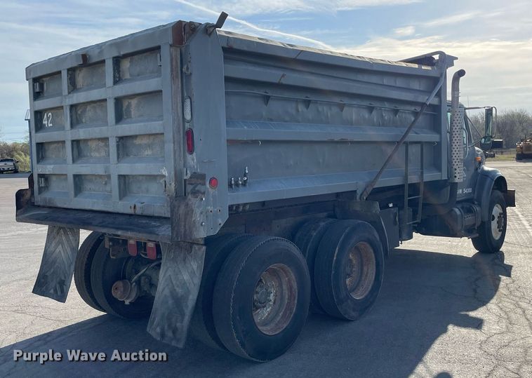 image for item MS9559 1998 International 4900  dump truck