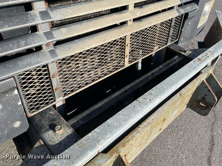 image for item MS9559 1998 International 4900  dump truck