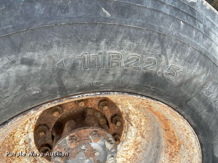 image for item MS9559 1998 International 4900  dump truck