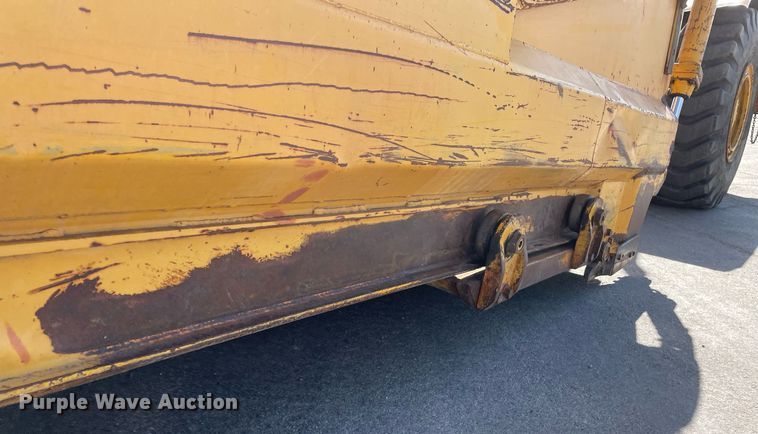 image for item MS9560 1970 Caterpillar 613  elevating scraper