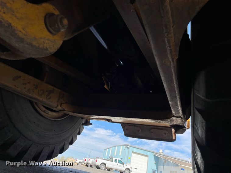 image for item MS9560 1970 Caterpillar 613  elevating scraper