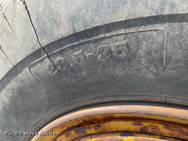 image for item MS9560 1970 Caterpillar 613  elevating scraper