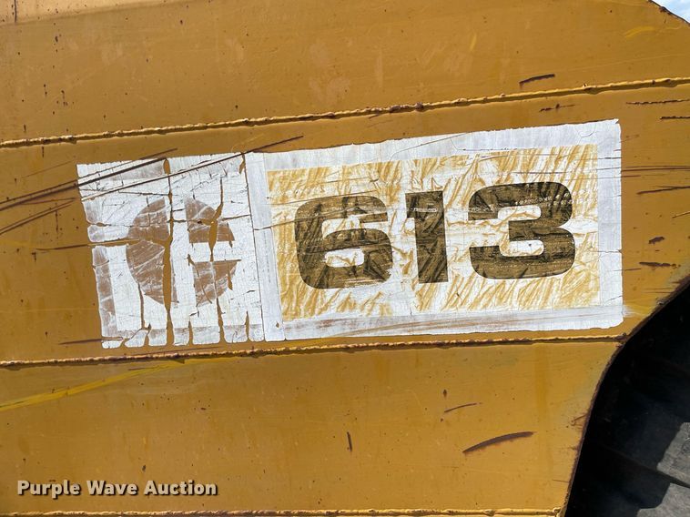 image for item MS9560 1970 Caterpillar 613  elevating scraper