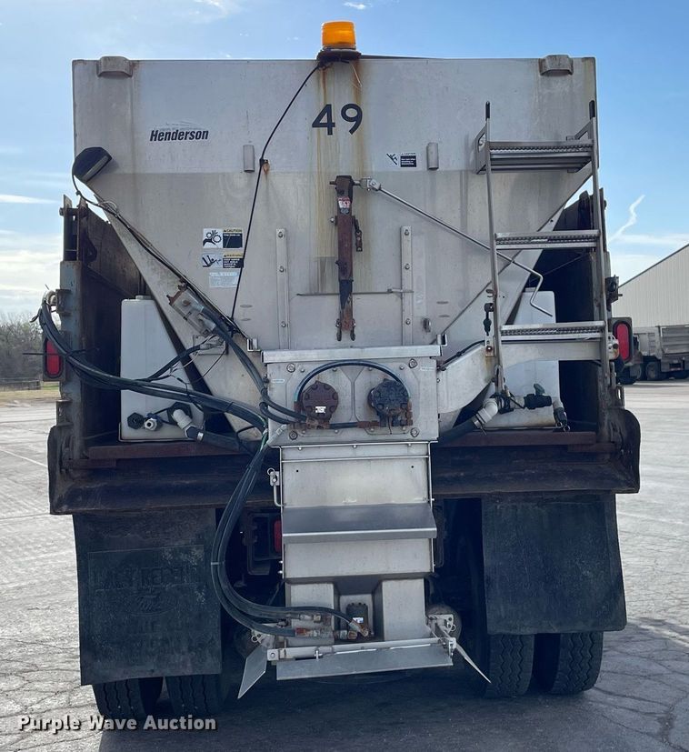 image for item MS9561 1994 International 2674  dump truck