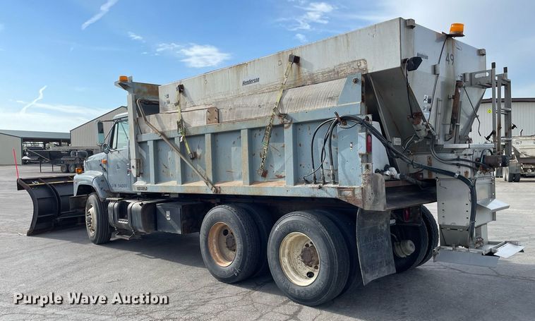 image for item MS9561 1994 International 2674  dump truck