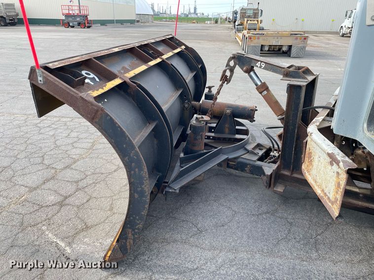 image for item MS9561 1994 International 2674  dump truck