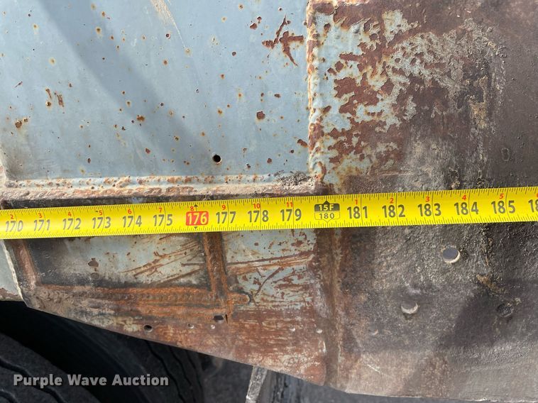 image for item MS9561 1994 International 2674  dump truck