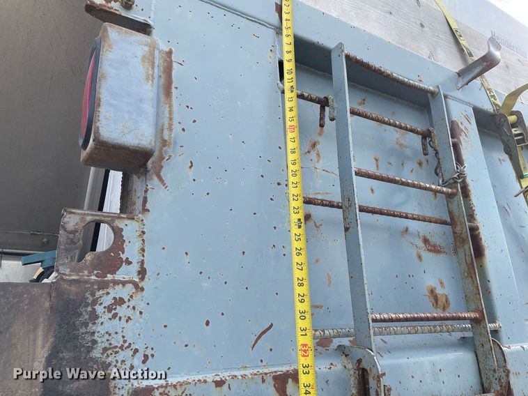 image for item MS9561 1994 International 2674  dump truck